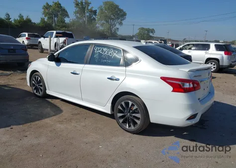 2017 Nissan Sentra Sr z USA, uszkodzony, nr VIN 3N1AB7AP8HY206495
